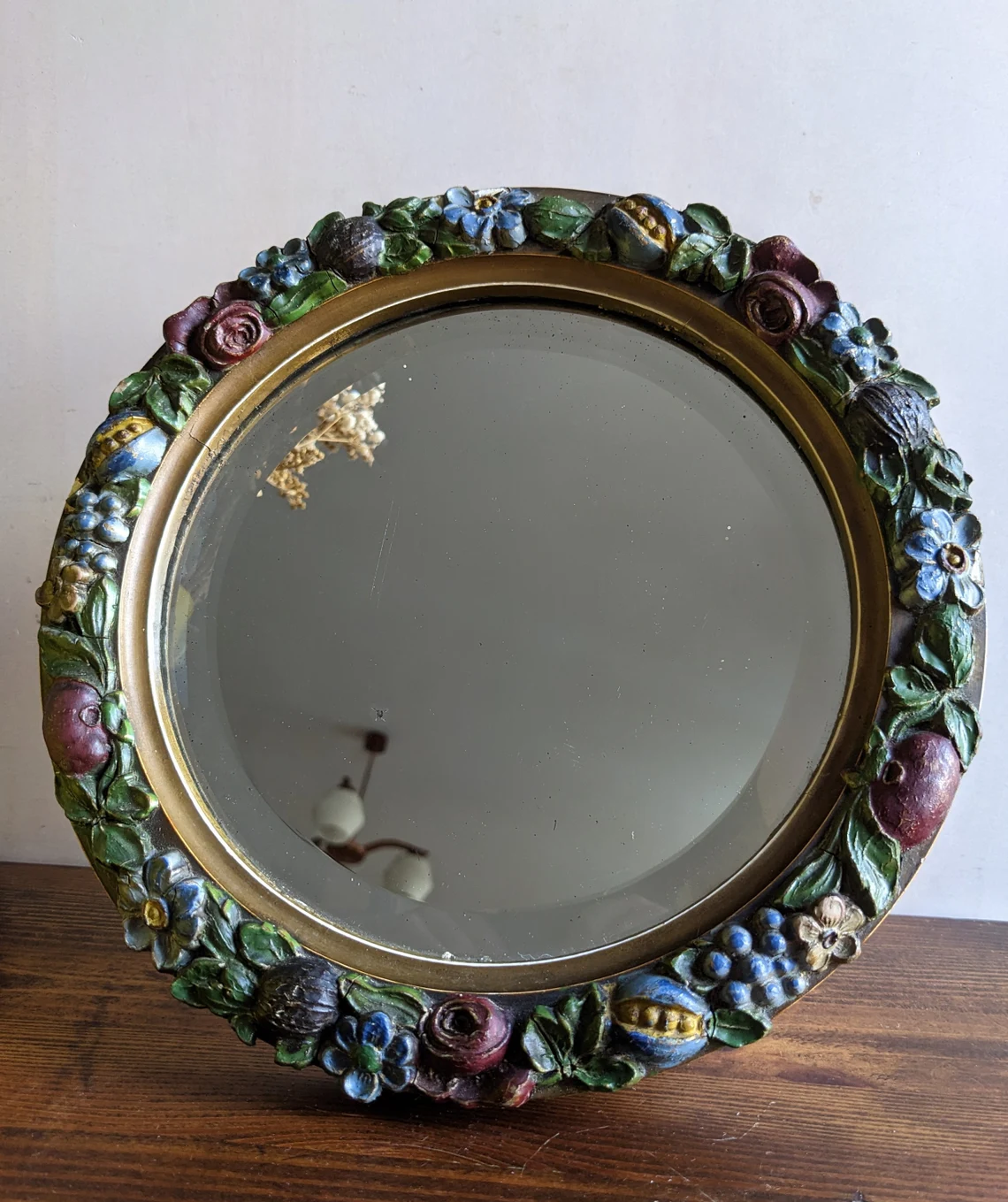 C. 1930s English circular Barbola mirror surrounded by painted plaster flowers - Image 5