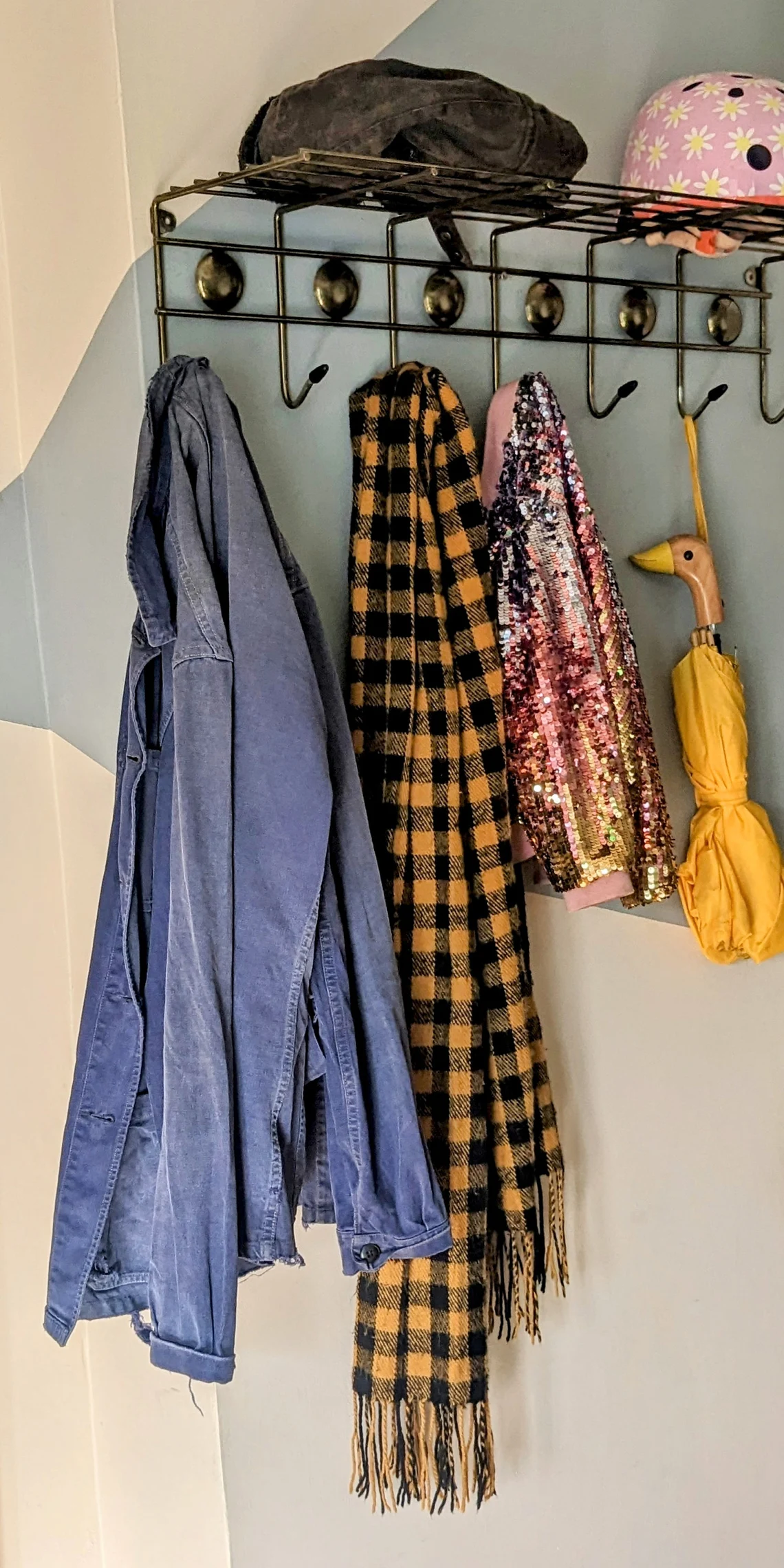 Atomic 1960s gold tone coat rack with hat shelf, kitchen hooks - Image 10