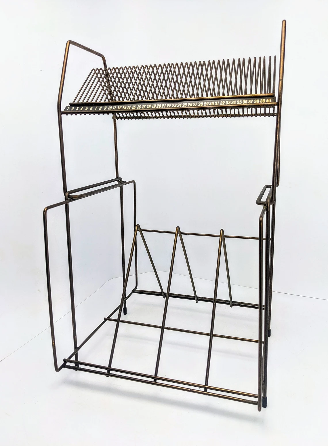Mid century bronze Atomic record rack, storage for 7" vinyl singles and 12" LPs - Image 4