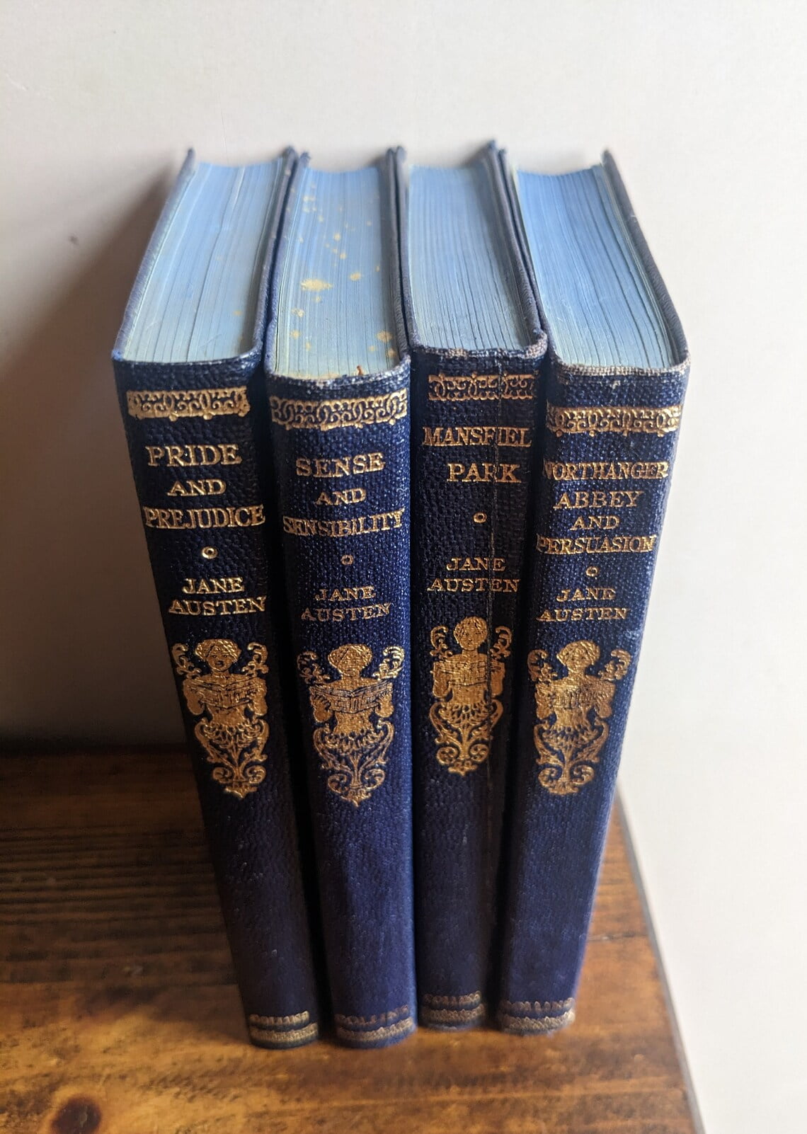 Set of four Jane Austen books including five novels - Mid century Collins - Image 10