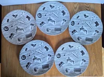 Ridgway Homemaker dinner plates
