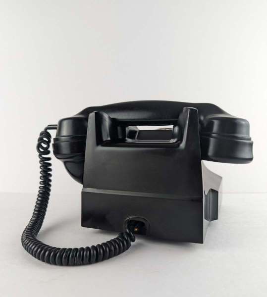 1940s black Bakelite telephone, GPO model 332 L - Image 5
