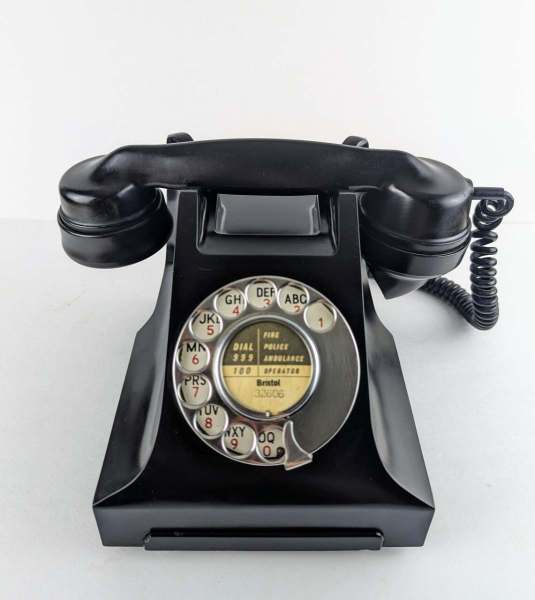 1940s black Bakelite telephone, GPO model 332 L - Image 9