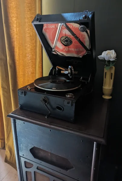 Columbia Grafonola COLUMBIA Viva Tonal GRAMOPHONE No. VIVA-TONAL