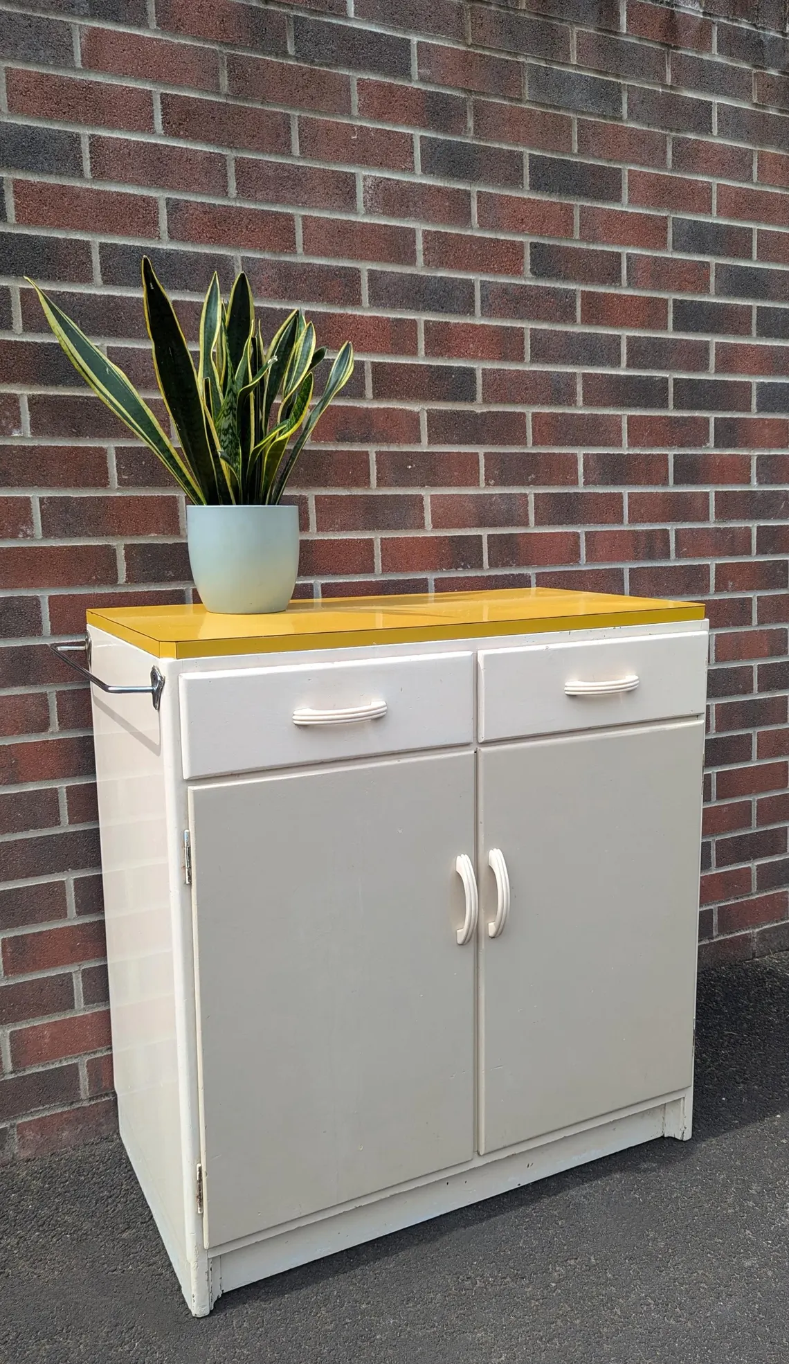 Midcentury Remploy kitchen cabinet, 1950s kitchen cupboard, drawers and sideboard with mustard yellow Formica top - Image 10