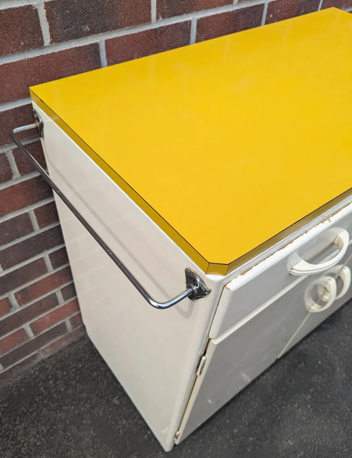 Midcentury Remploy kitchen cabinet, 1950s kitchen cupboard, drawers and sideboard with mustard yellow Formica top - Image 4