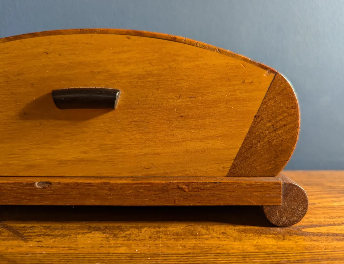 Art Deco walnut wood cigarette box - Image 3