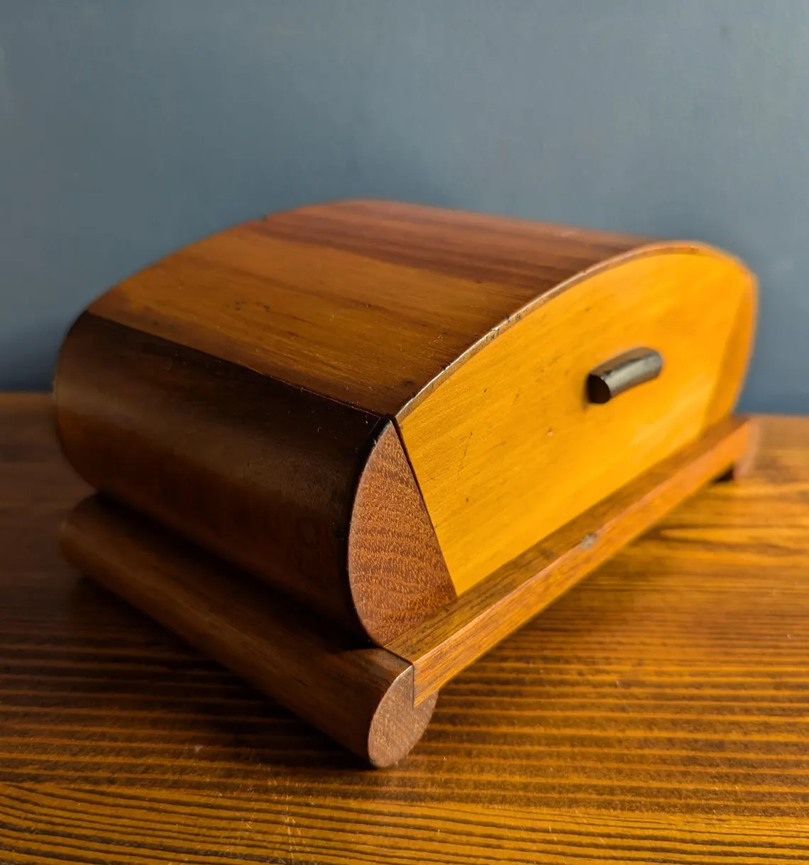 wooden three tiered cigarette box