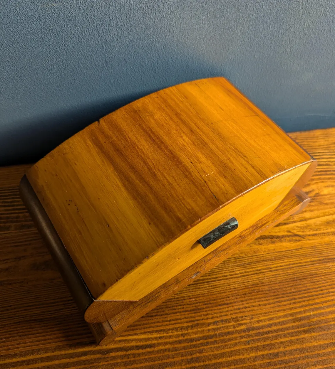 Art Deco walnut wood cigarette box - Image 6