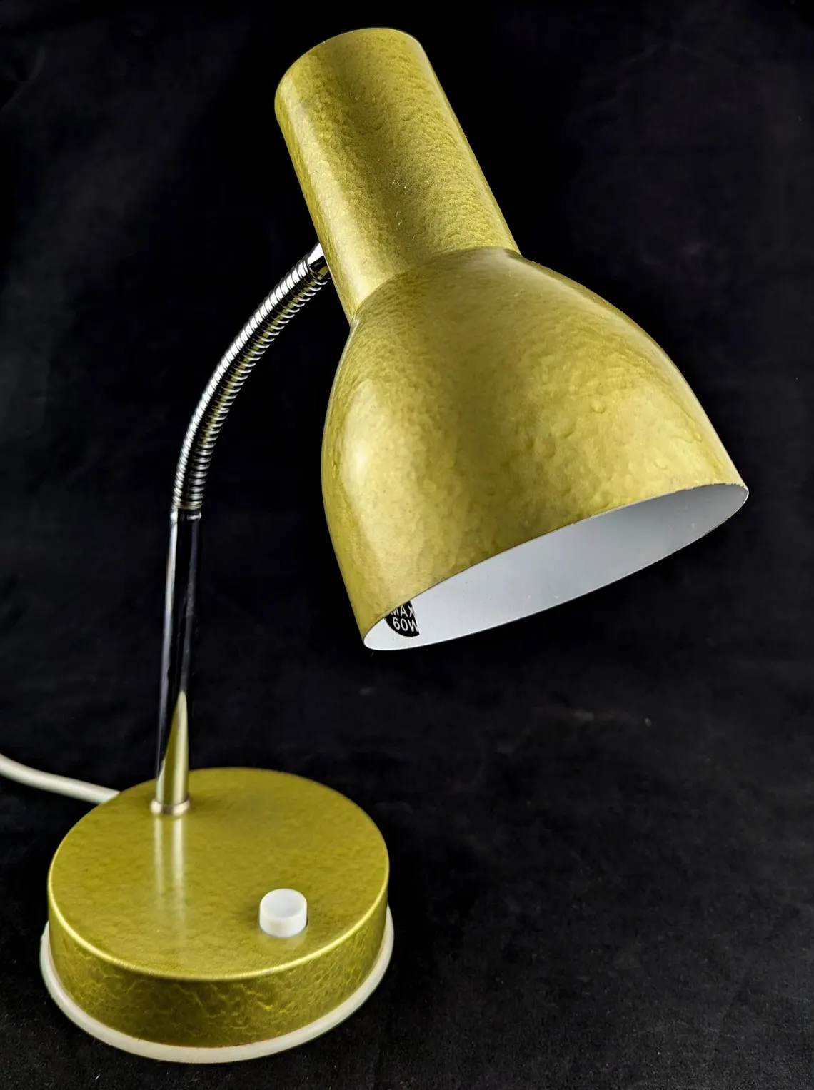 Vintage 1970s gold tone desk or bedside lamp with gooseneck, PAT tested - Image 7