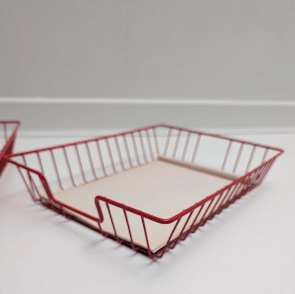 3 vintage red wire desk storage trays - Image 5