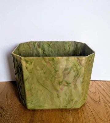 green marbled container