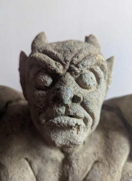 Weathered Gargoyle in composite stone - Image 2