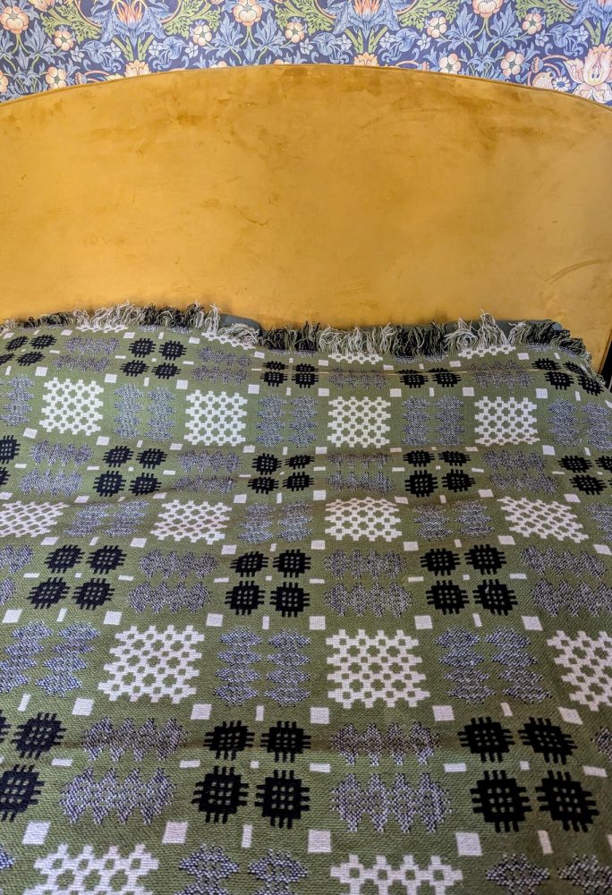 Vintage Pure Welsh Wool double sided blanket, traditional geometric woollen blanket in green, cream and black - Image 9