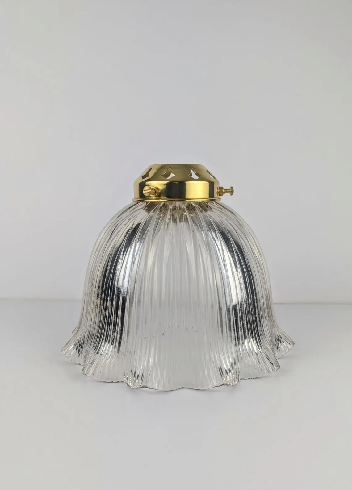 holophane shade