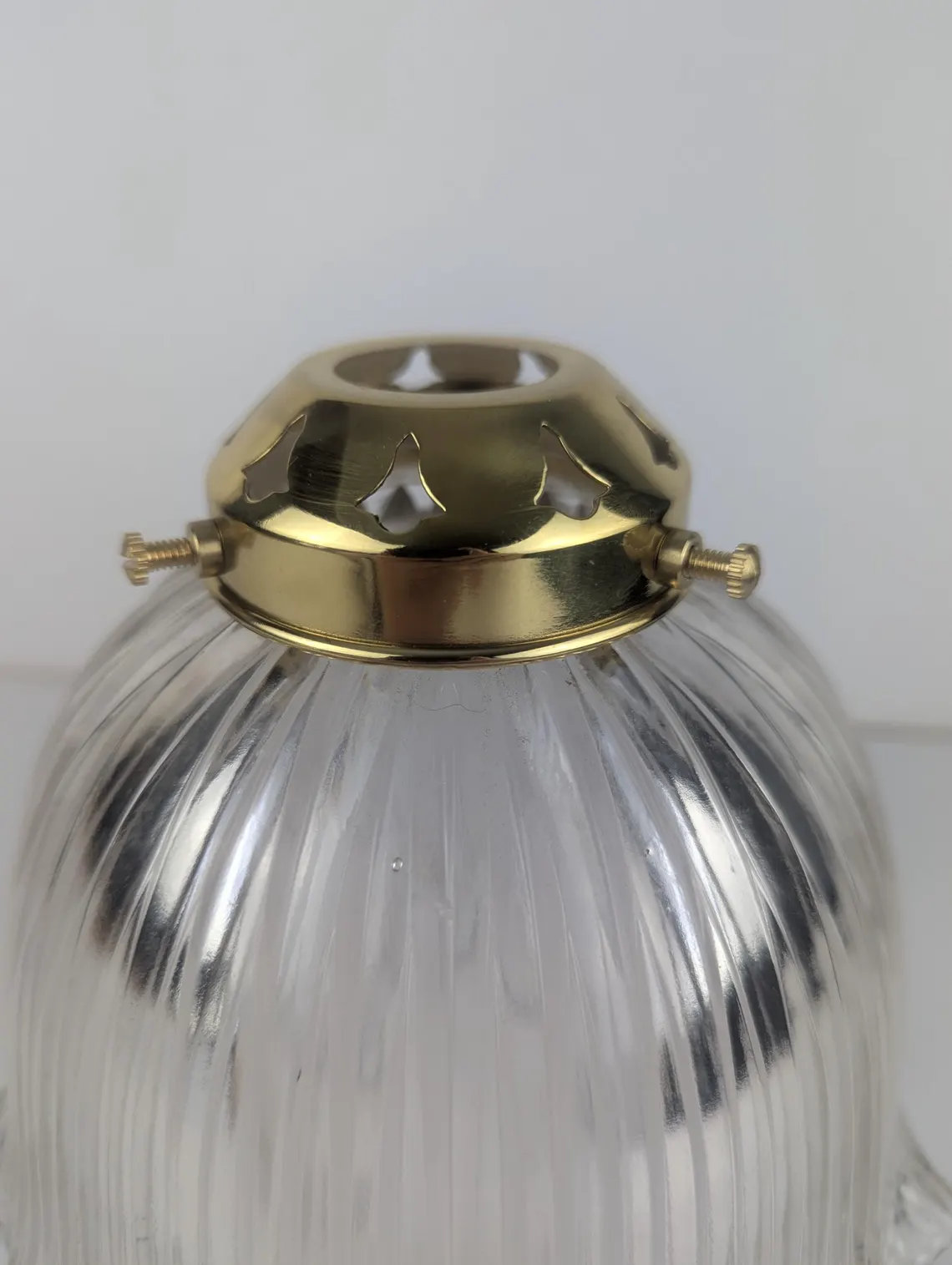 Early 1900s Holophane glass pendant light shade with brass gallery - Image 7