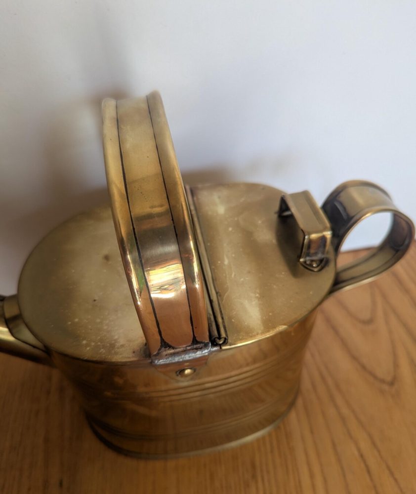 Vintage brass watering can with handle - Image 4