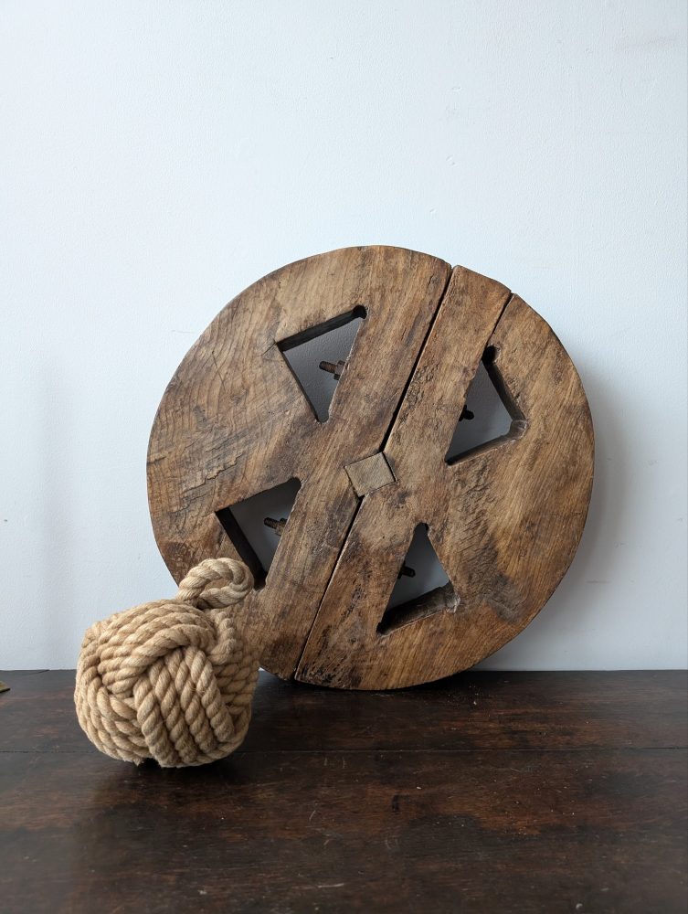 Early English elm cart wheel - Image 6