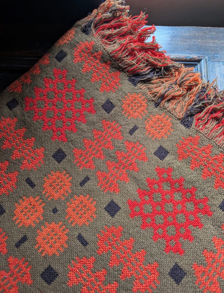Vintage Pure Welsh Wool double-sided large blanket, traditional geometric woollen blanket in reds and oranges - Image 8