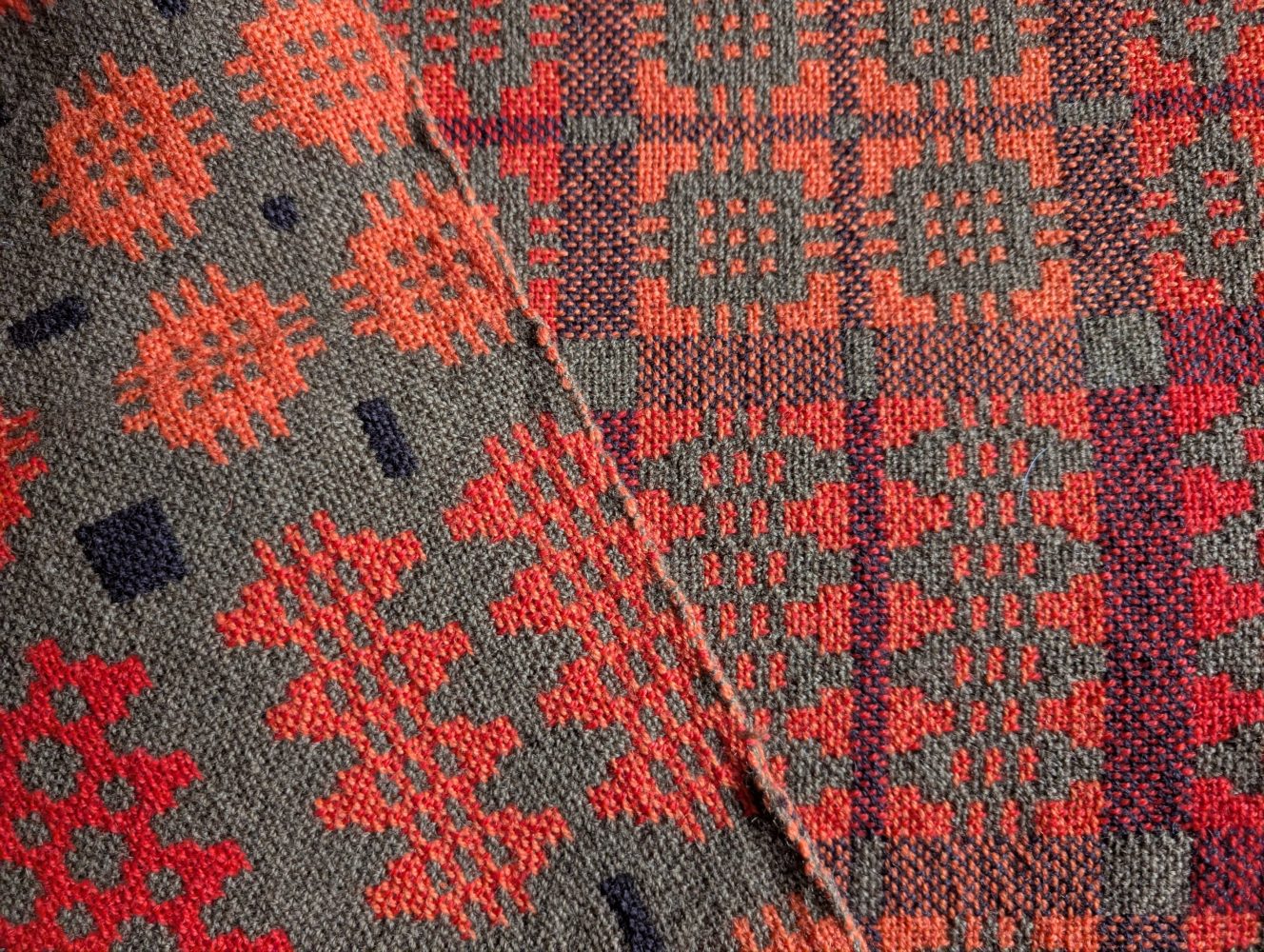Vintage Pure Welsh Wool double-sided large blanket, traditional geometric woollen blanket in reds and oranges - Image 10