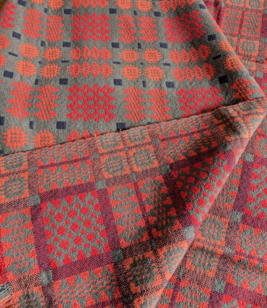 Vintage Pure Welsh Wool double-sided large blanket, traditional geometric woollen blanket in reds and oranges - Image 12