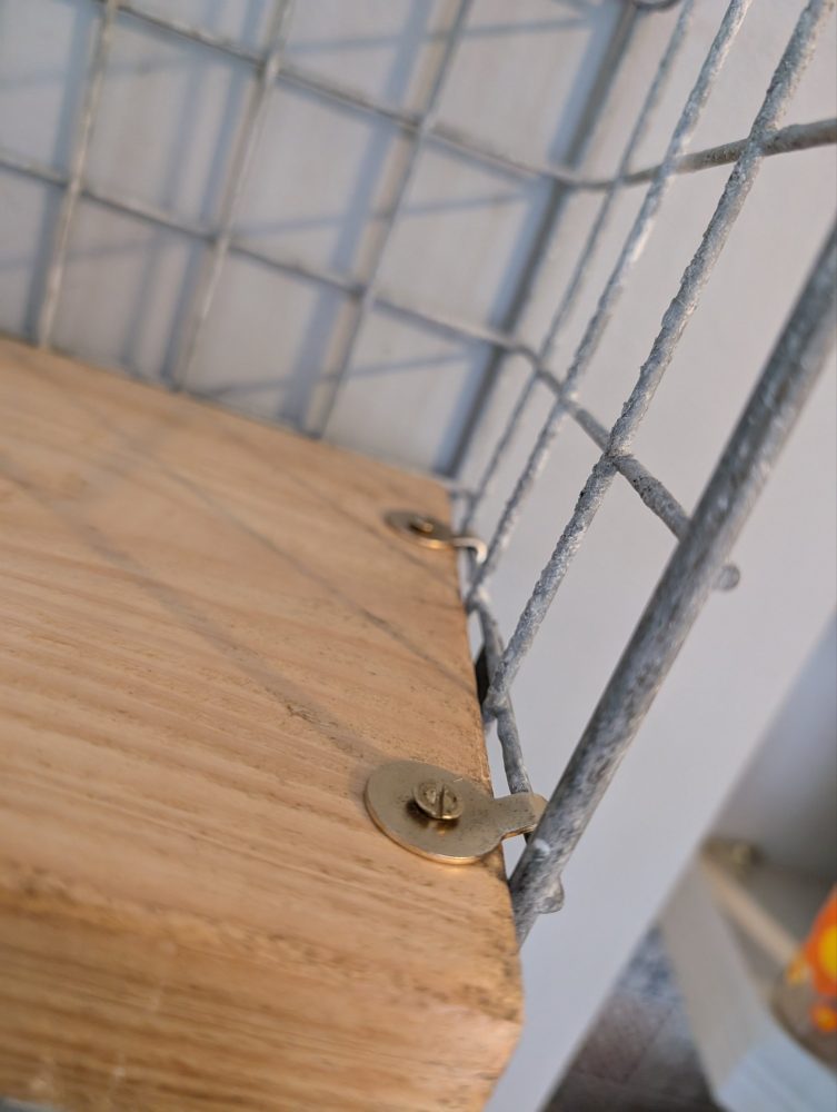Large midcentury Parkers bakery bread crate, repurposed as shelving - Image 5