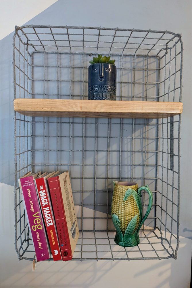 Large midcentury Parkers bakery bread crate, repurposed as shelving - Image 6