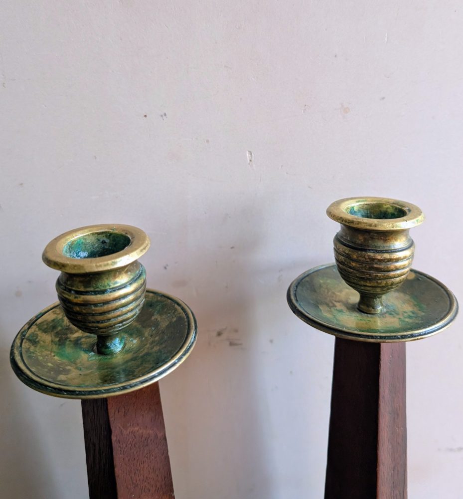 Pair of Art Deco oak and brass candlestick holders - Image 7