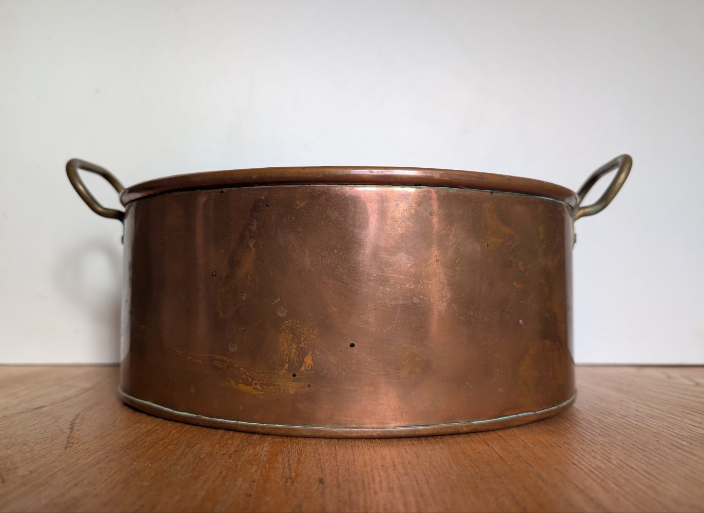 Victorian brass cooking pot planter - Image 4