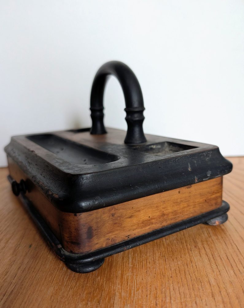 Late Victorian desk organiser - Image 6