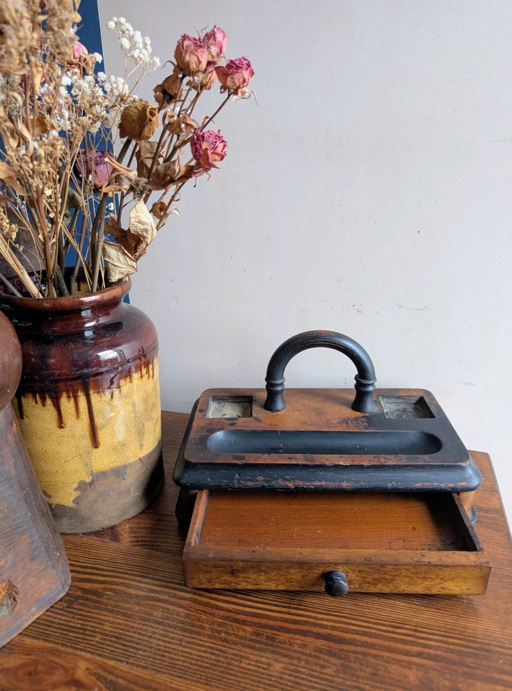 Late Victorian desk organiser - Image 11