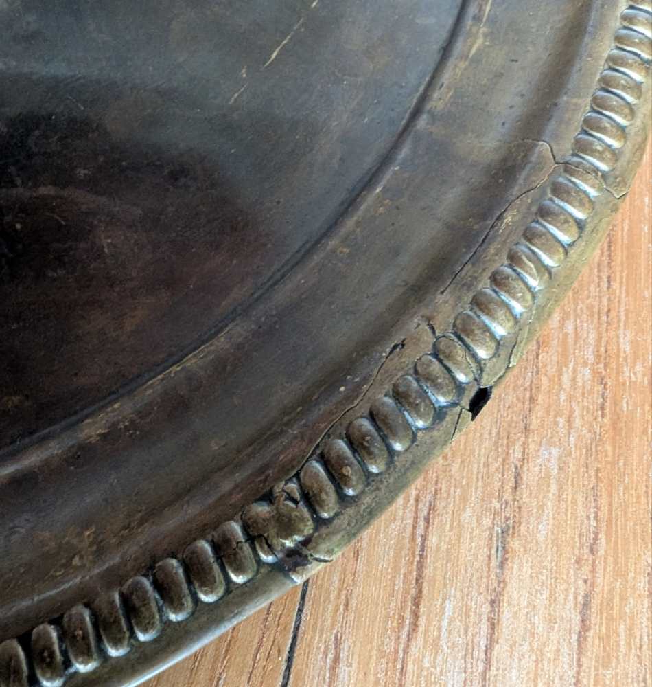 Round brass Edwardian tray - Image 9