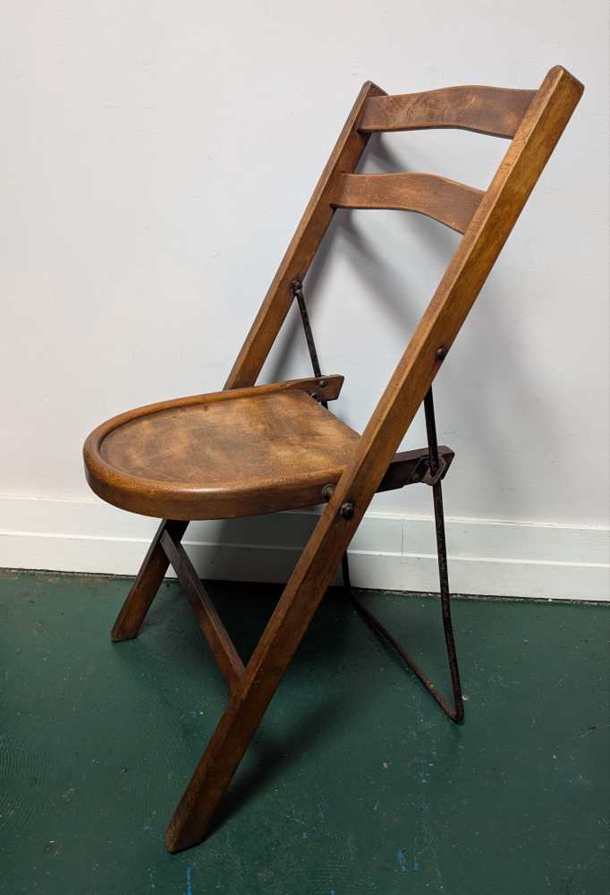 1920s English folding beech chair by Stakmore