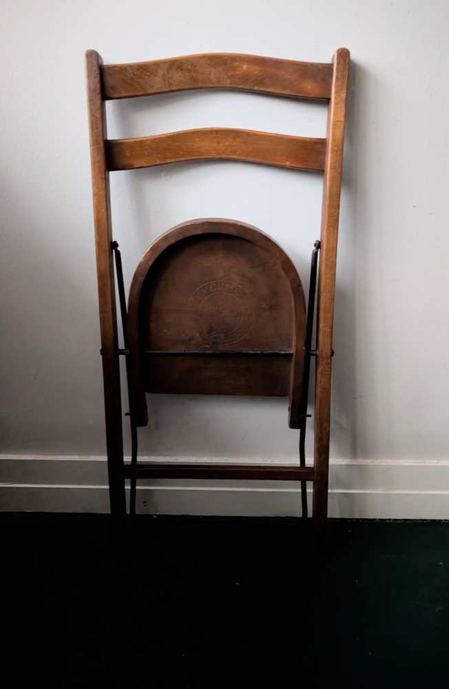 1920s English folding beech chair by Stakmore - Image 4