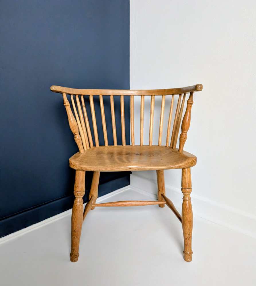 19th century bow back light Elm and Ash Windsor chair by George Wilson of Grantham - Image 3