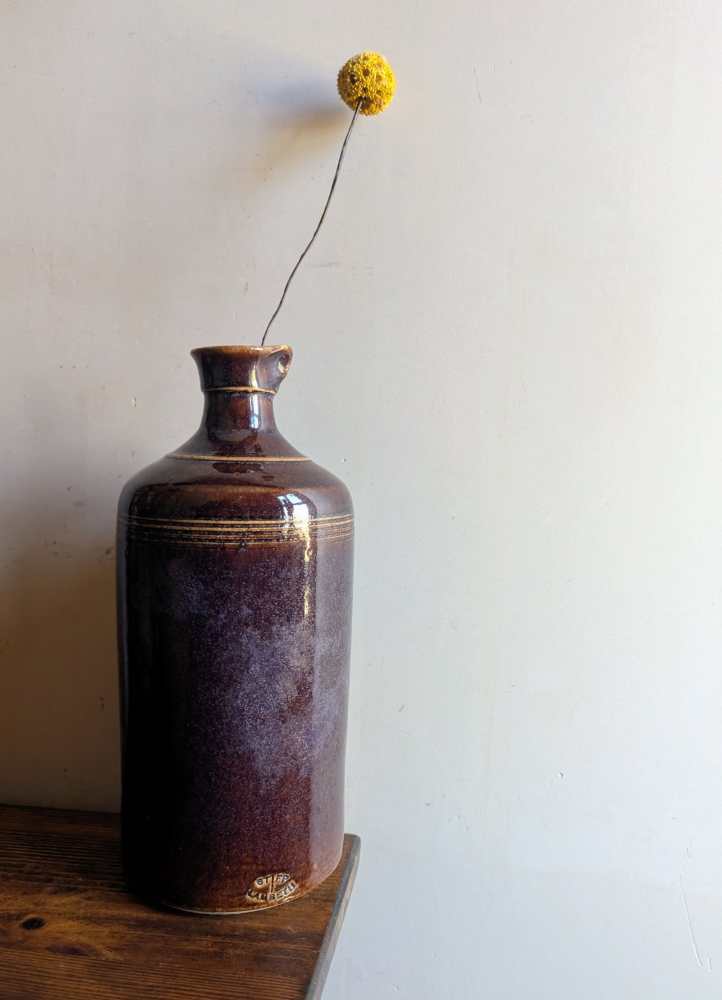 Large 19th century stoneware ink pot by James Stiff of Lambeth