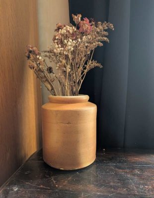 Early 1900s sand colour stoneware pot