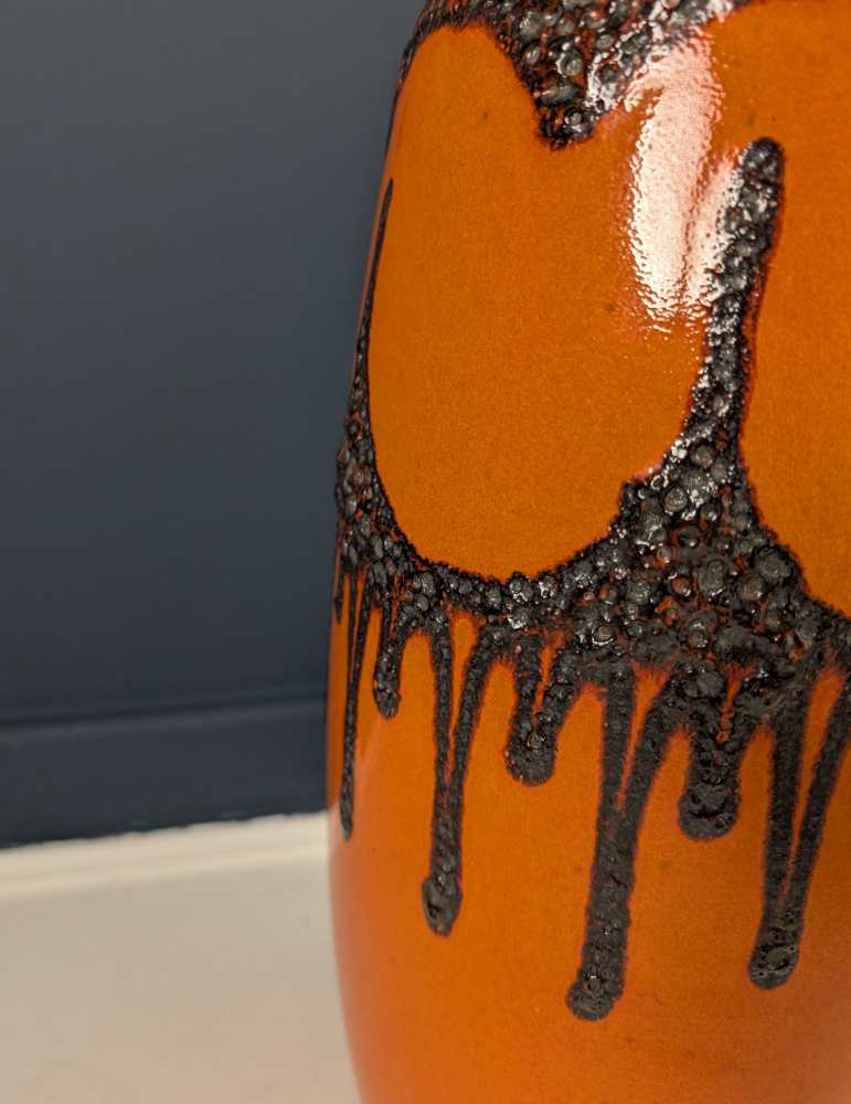 Very large Midcentury West German 1970s fat lava floor vase 284-47 - Image 9