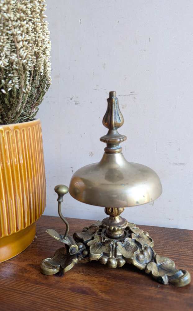 Mid-Victorian brass reception bell by William Tonks & Sons of Birmingham - Image 5