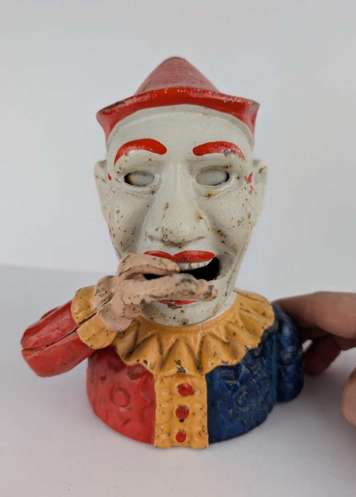 Vintage clown coin-eater, fully functional mechanical money bank - Image 2