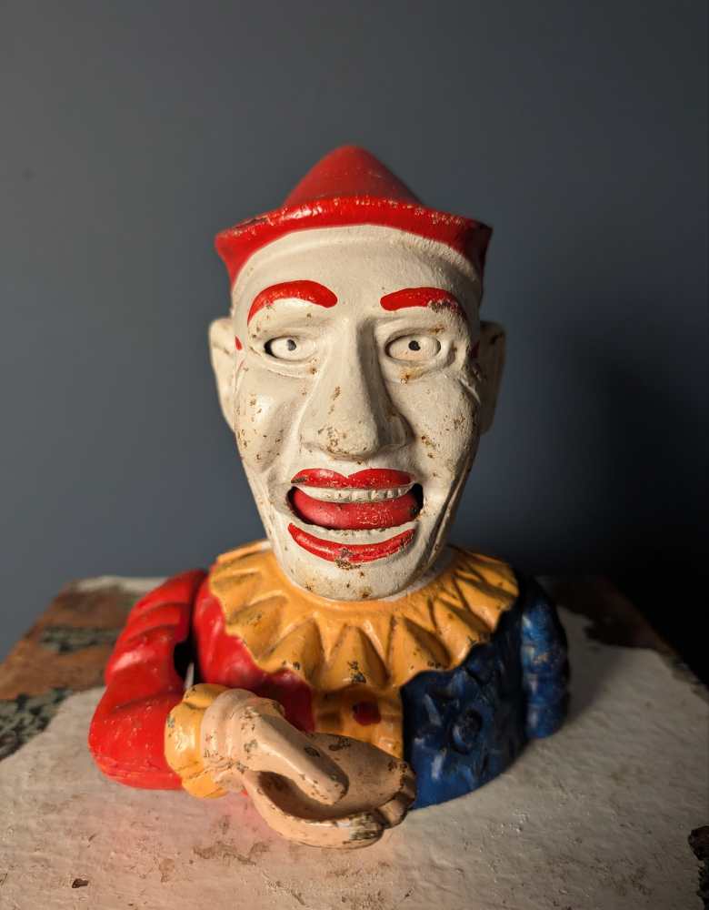 Vintage clown coin-eater, fully functional mechanical money bank - Image 5