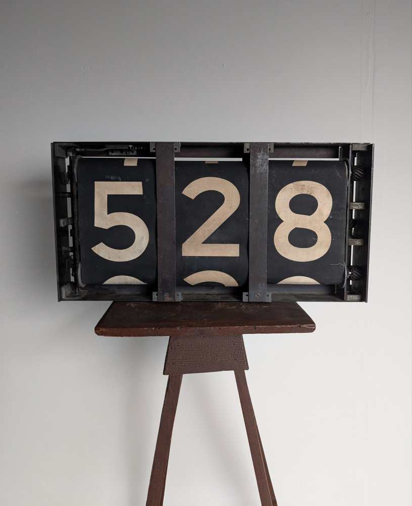 Routemaster midcentury London bus number blind