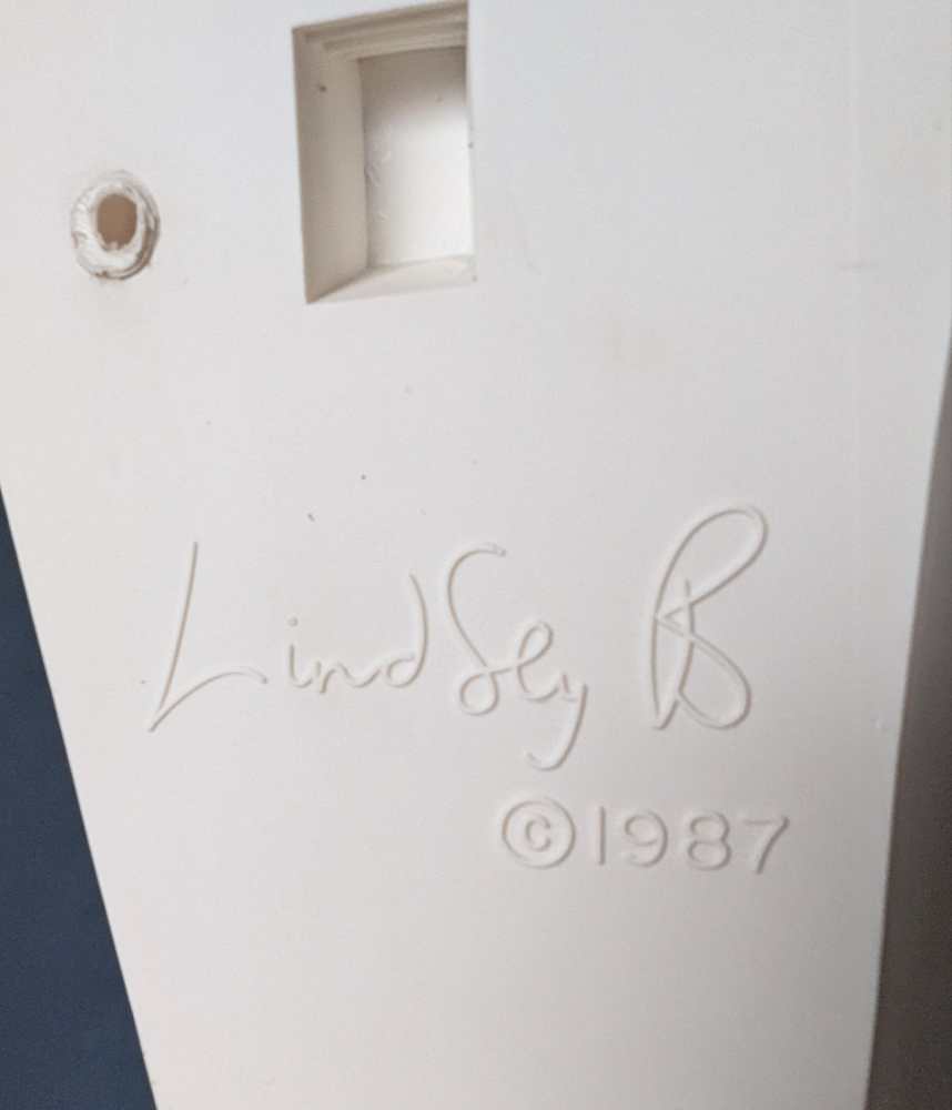 1987 sculptural bust by Lindsay Balkweill - Image 16