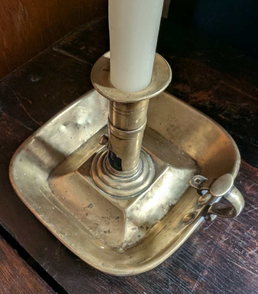 Antique brass chamberstick with slide - Image 3