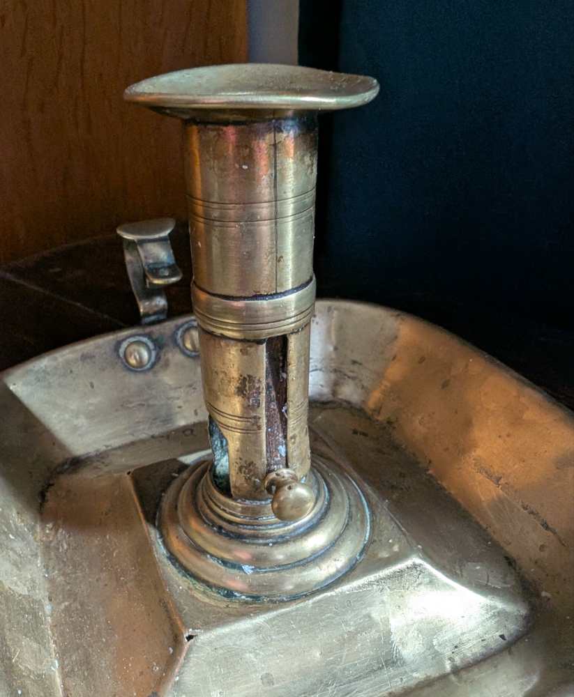 Antique brass chamberstick with slide - Image 4