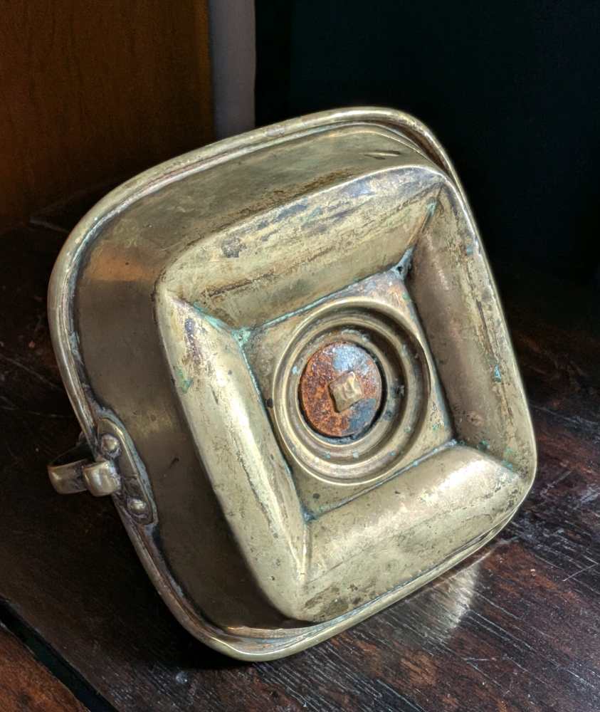 Antique brass chamberstick with slide - Image 10