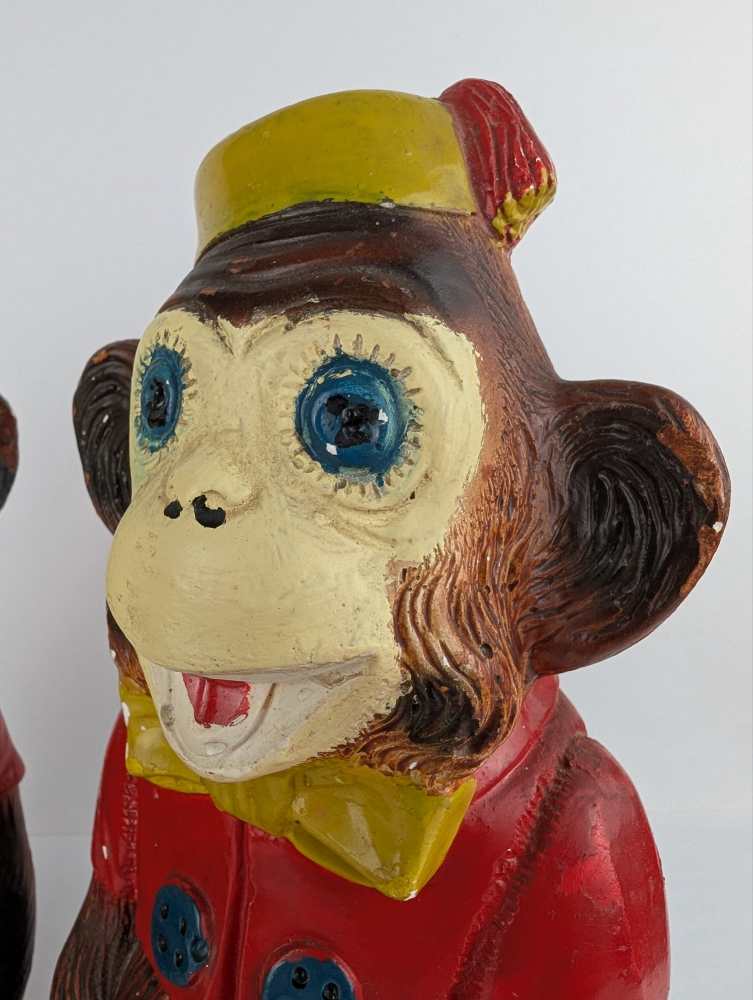 Pair of cheeky monkeys - Image 2