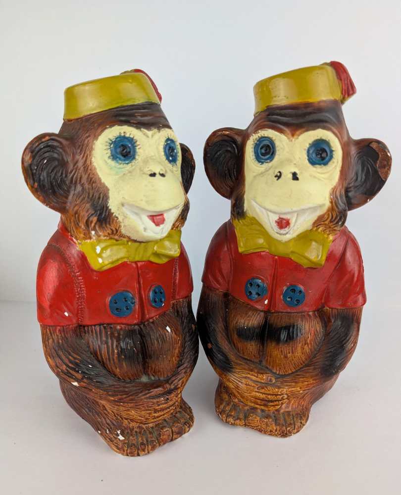 Pair of cheeky monkeys - Image 9