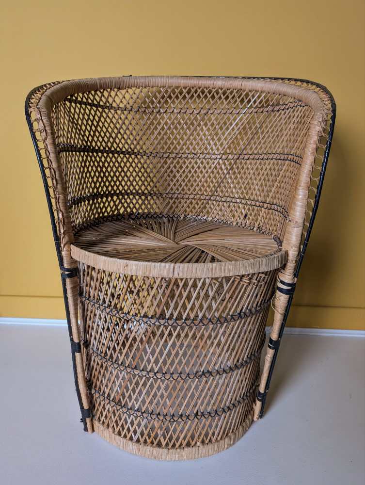 Midcentury rattan barrel chair - Image 3