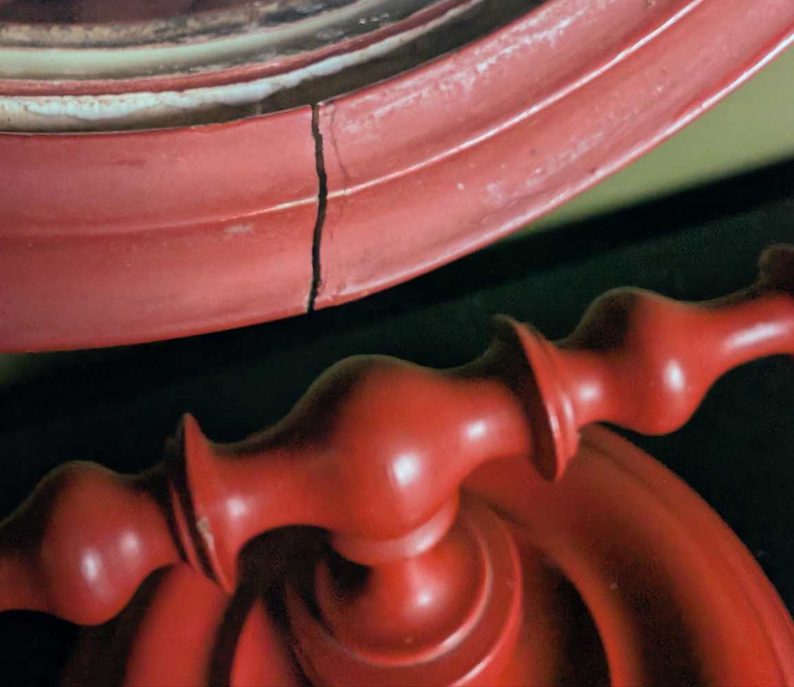 19th century red painted shaving mirror with candle sconces - Image 8